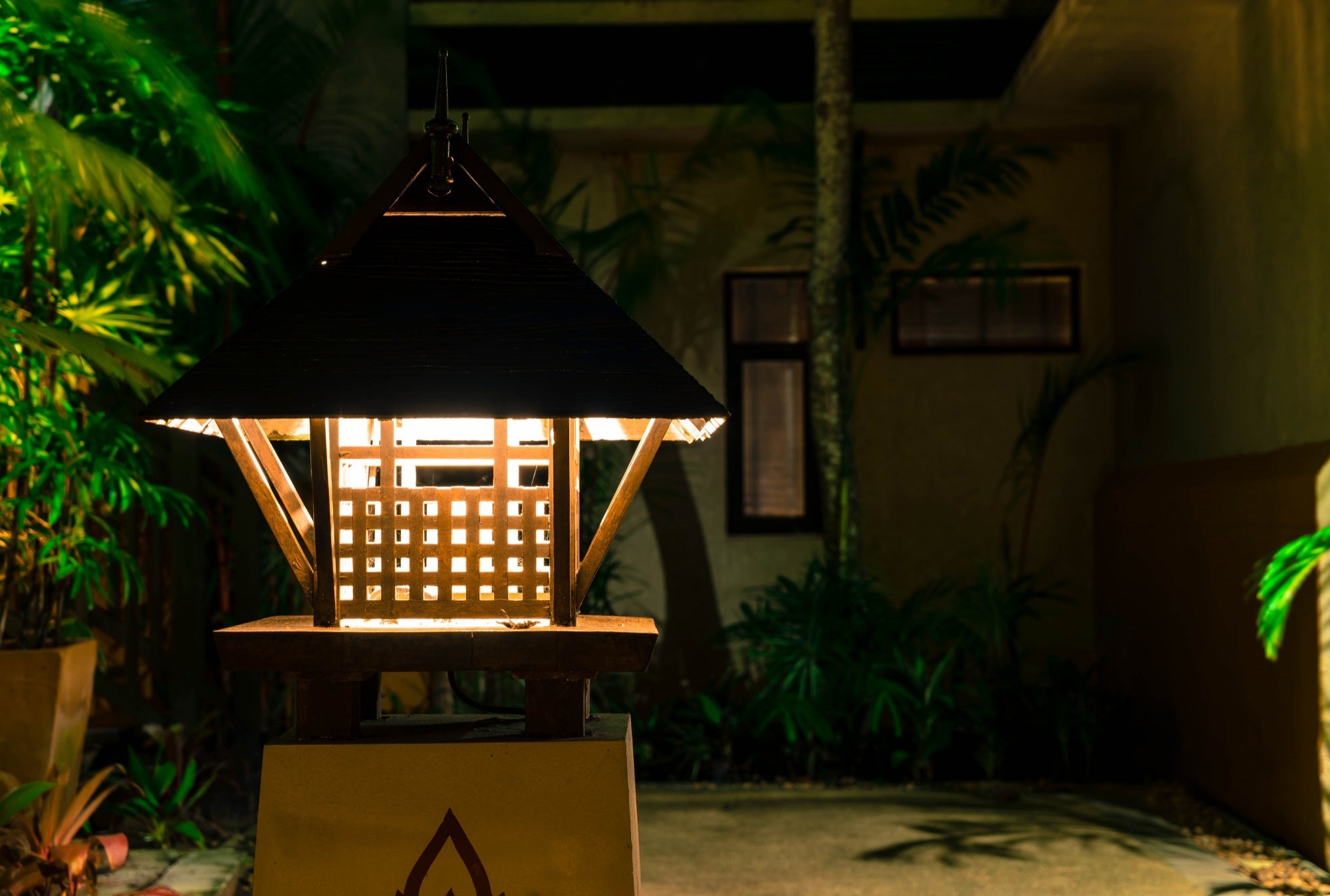 Brighten Your Outdoors with Solar Garden Lights